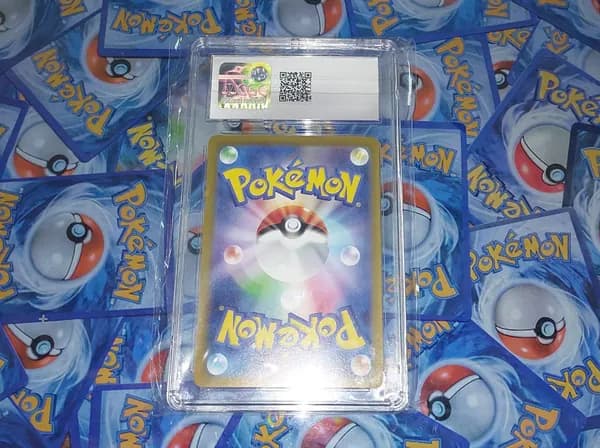 Geodude CGC GEM 10 - Masterball Reverse Holo - 074/165 image 2
