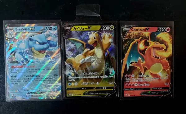 🚀 Απόλυτο Kanto Hype: Charizard, Blastoise & Dragonite + 100 Κάρτες! image 1
