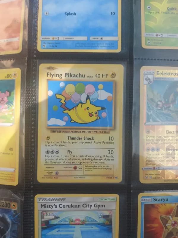 Flying Pikachu lot + bonus 91 cards