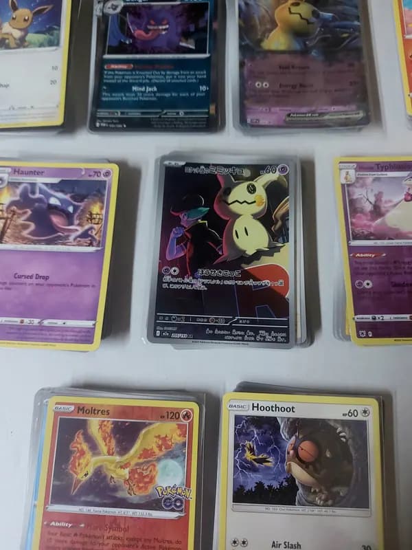 Mimikyu lot (100 pokemon cards)