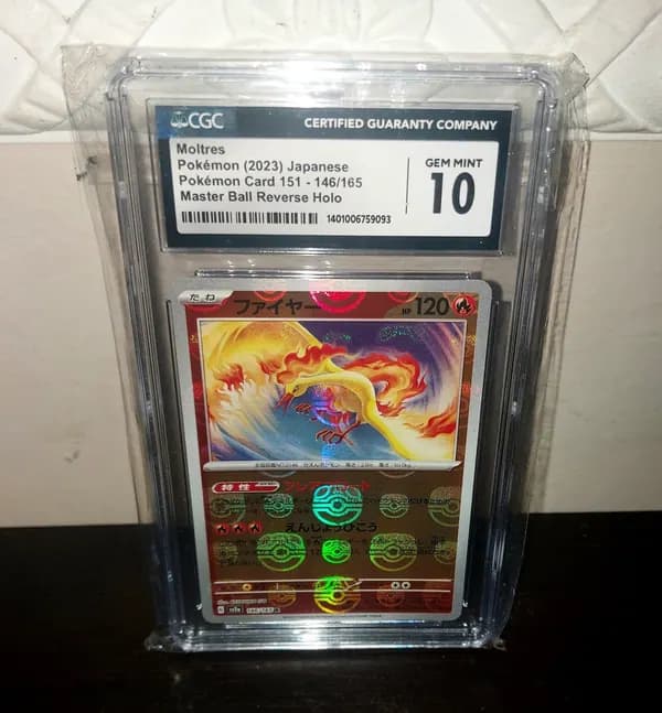 CGC 10 Moltres 146/165 Sv2a 151 Japanese Master Ball Reverse Holo Pokemon Card