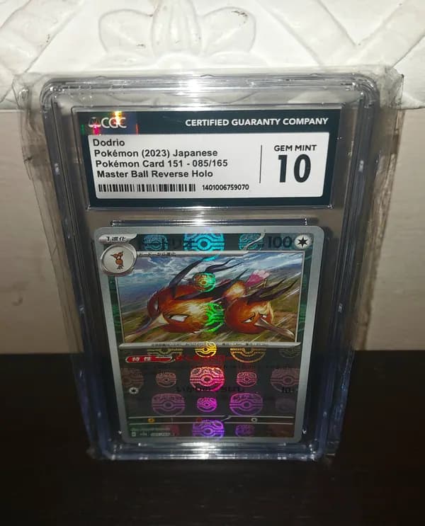 CGC 10 Dodrio MasterBall Reverse Holo