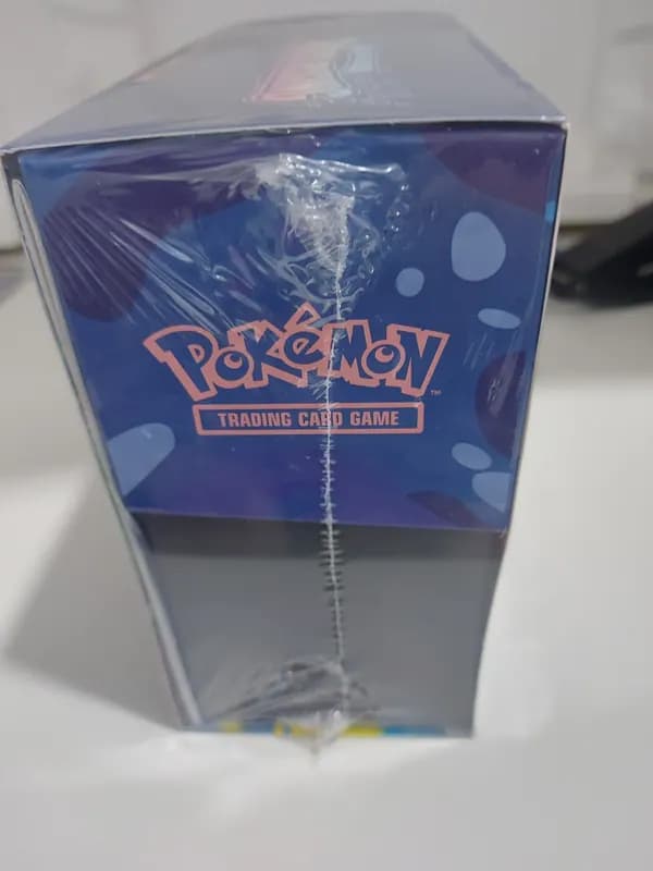 Chaos rising etb image 2