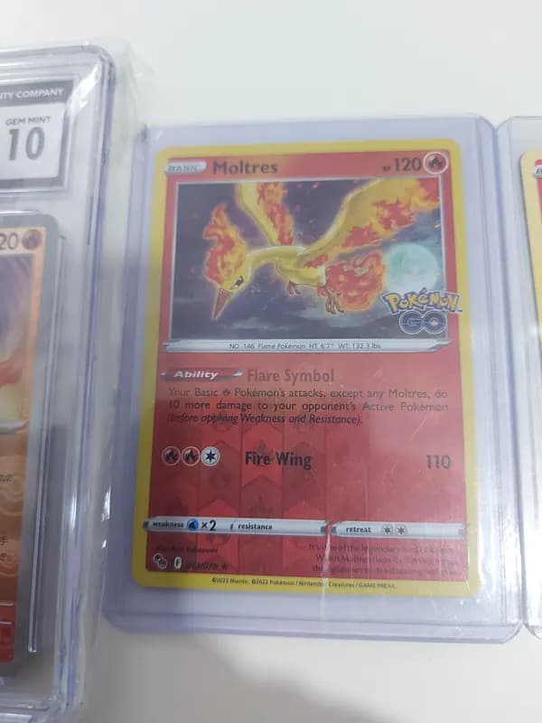 Legendary bird moltres lot image 5