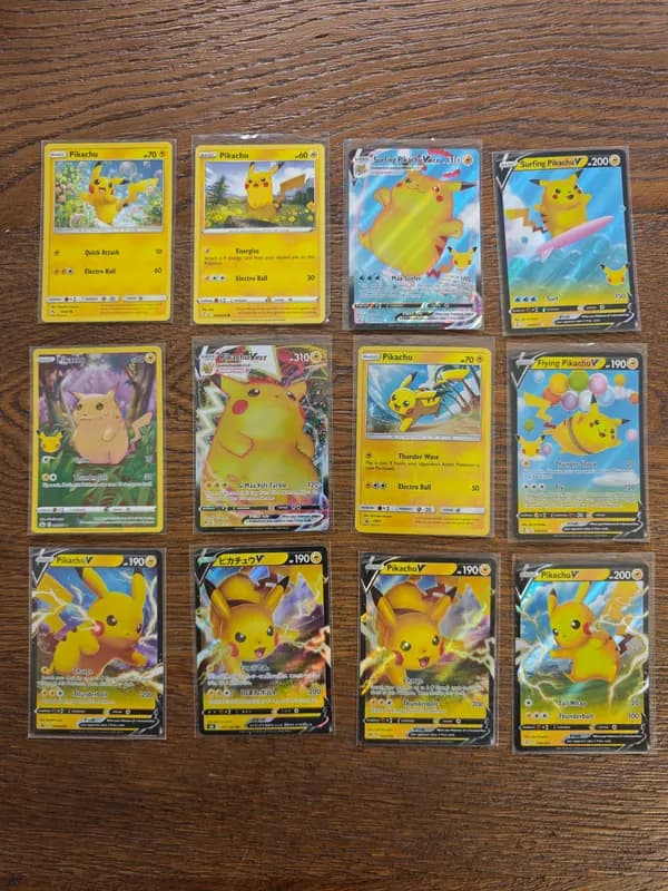 Pika Pikachu Lot (12 cards)
