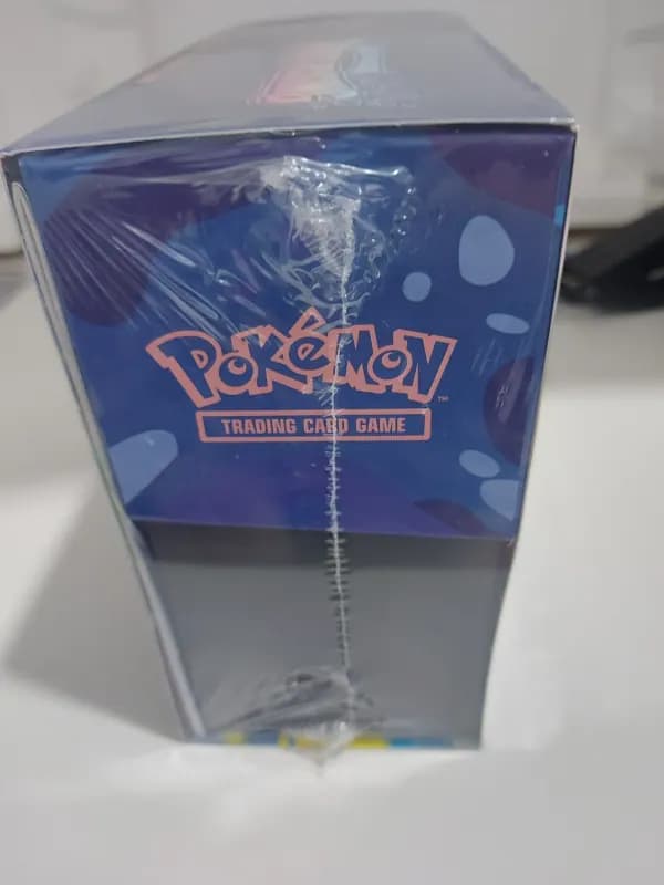 Mega Evolution Chaos Rising Elite trainer box image 2