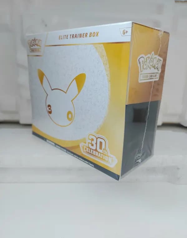 🔥 30th Celebration Elite trainer box sealed 🔥 image 2